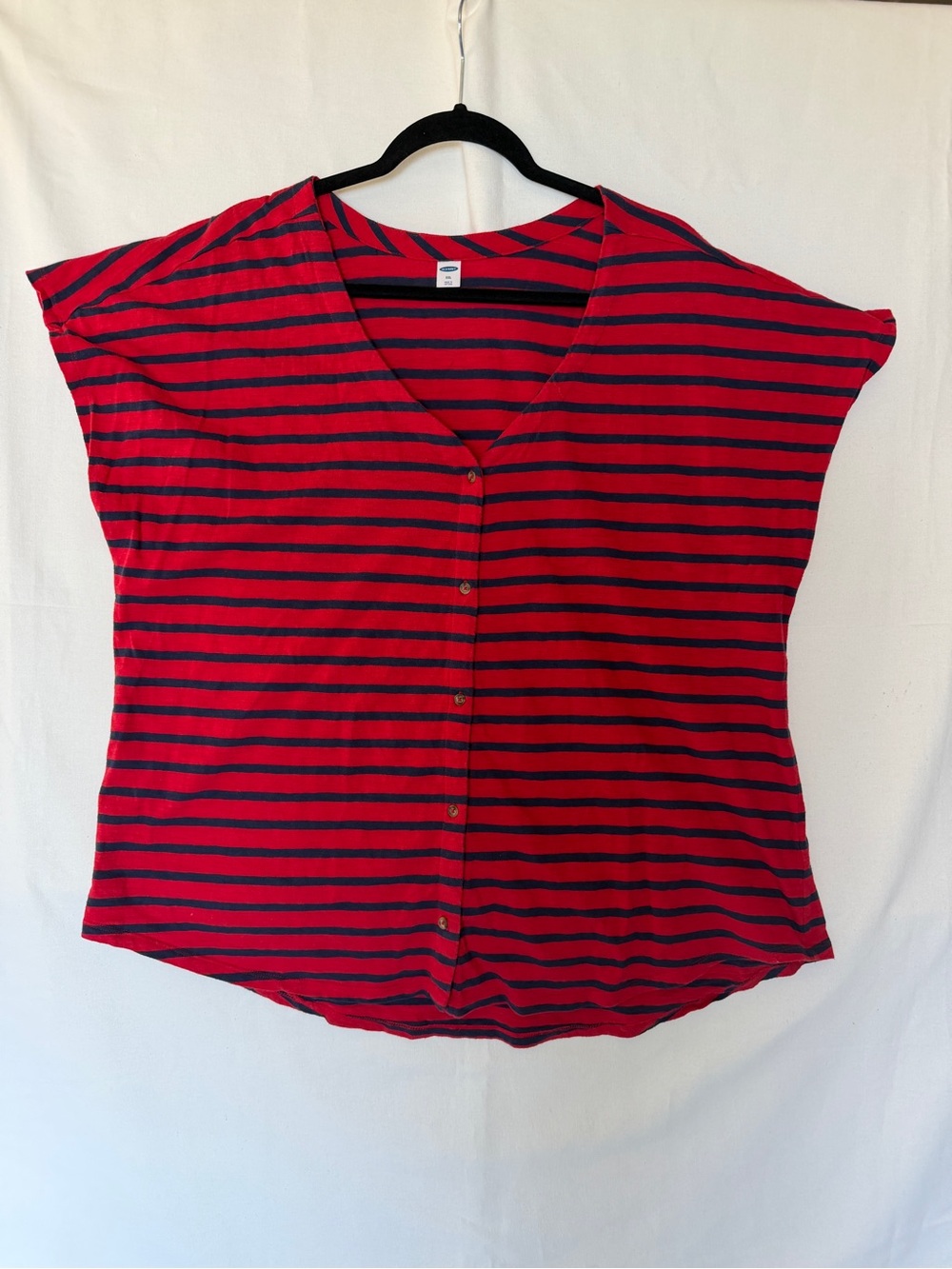 Old Navy Women's Red and Navy Striped Button-Front Top. XXL cotton knit